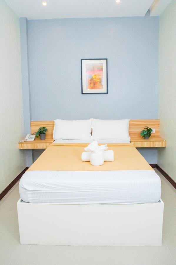 Elti Suites By Bluebookers Angeles Eksteriør billede
